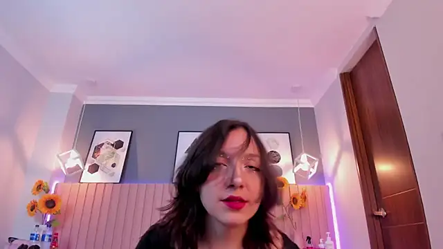 Snapshot of Nina_Ford chatting on July 16, 3:03 am Nina Ford online show from July 16, 3:03 am