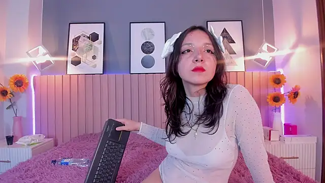 Nina Ford online show from March 17, 3:09 am