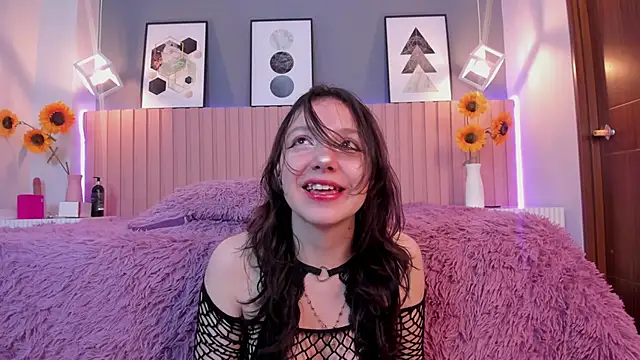 Nina Ford online show from March 25, 3:17 am