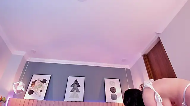 Nina Ford online show from April 16, 3:07 am