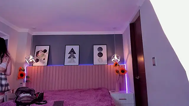 Nina Ford online show from October 30, 3:05 am