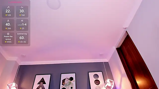 Snapshot of Nina_Ford chatting on December 20, 3:09 am Nina Ford online show from December 20, 3:09 am