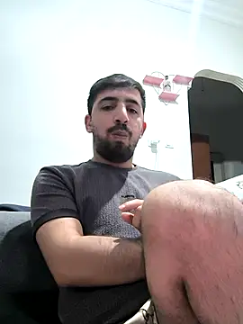 ahmet4090 online show from May 7, 5:27 pm