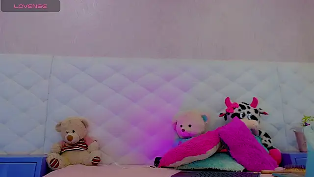 hanna sweett34 online show from November 4, 7:06 pm