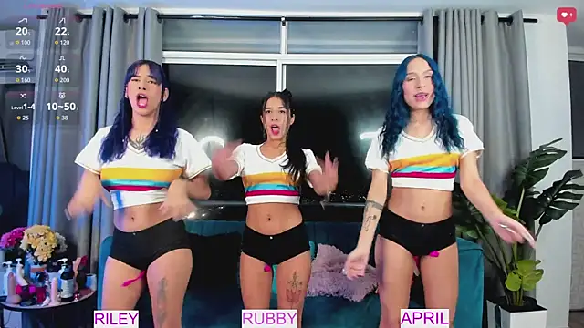 Evil Giirls online show from March 6, 2:17 am