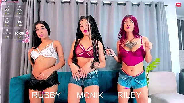 Evil Giirls online show from October 4, 1:51 am