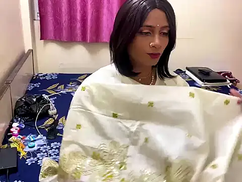 LuvLayla online show from October 29, 8:19 pm