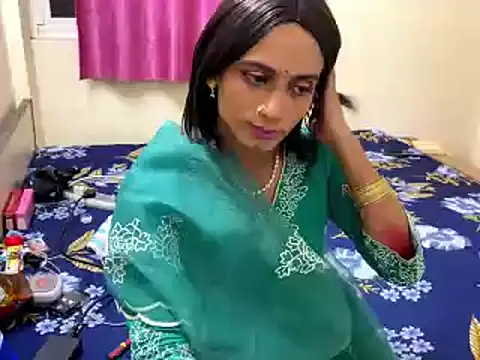 LuvLayla online show from November 3, 10:46 pm