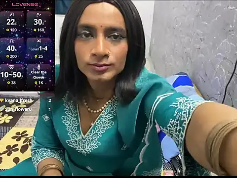 LuvLayla online show from June 20, 11:43 pm