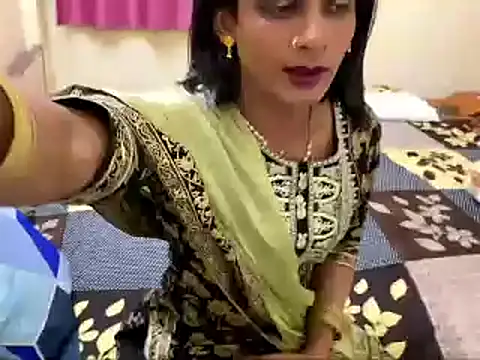 LuvLayla online show from November 16, 4:34 pm