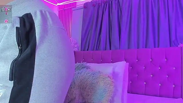 Nayla-Mouna online show from March 23, 7:03 pm