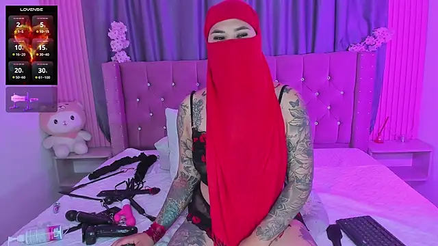 Nayla-Mouna online show from February 21, 7:43 am