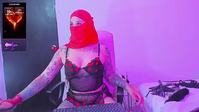 Nayla-Mouna online show from February 20, 7:38 pm