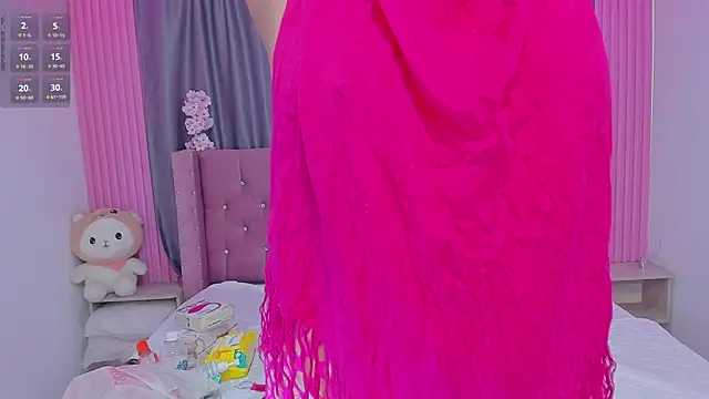 Nayla-Mouna online show from January 10, 12:00 pm