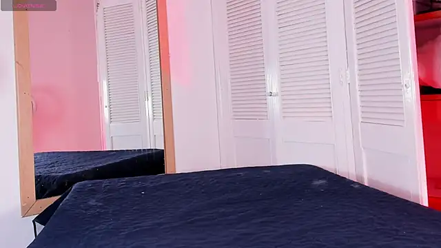 ALICESANDOVAL online show from April 19, 11:11 am