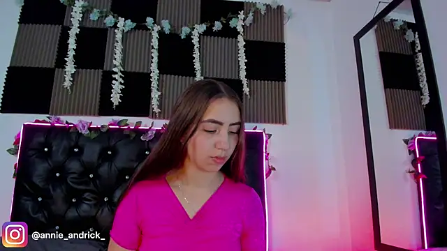  leda swan  online show from April 14, 12:59 am