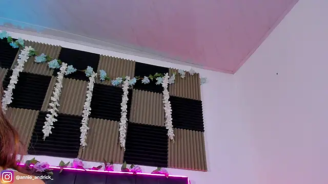 Snapshot of _leda_swan_ chatting on June 27, 10:21 am leda swan online show from June 27, 10:21 am