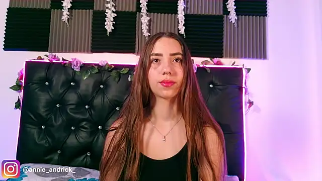  leda swan  online show from March 18, 11:13 am