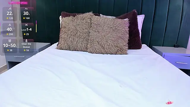 annie clarkson online show from November 14, 6:11 pm