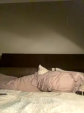 Snapshot of SinisterMads chatting on November 13, 3:54 am SinisterMads online show from November 13, 3:54 am