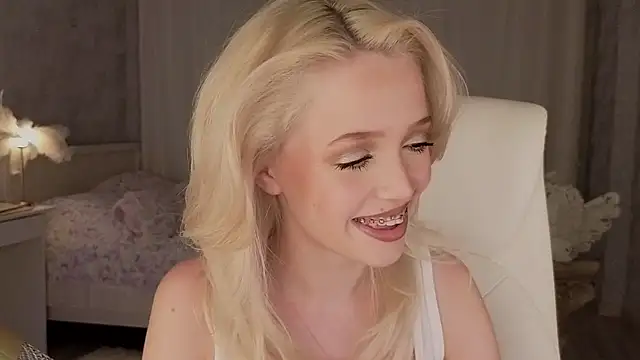 Snapshot of I_am_joss chatting on June 2, 6:52 pm I am joss online show from June 2, 6:52 pm