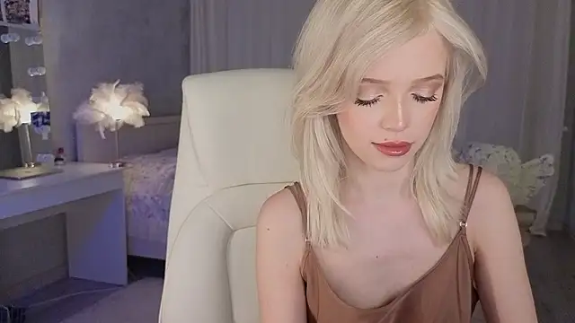 I am joss online show from February 19, 11:45 pm