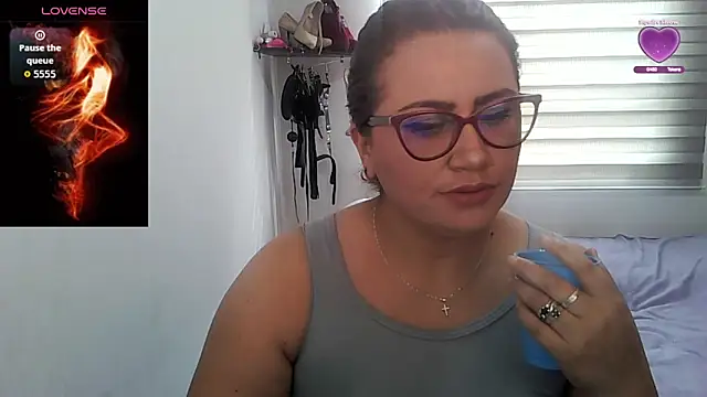 Vesper Vixen online show from September 19, 1:48 pm