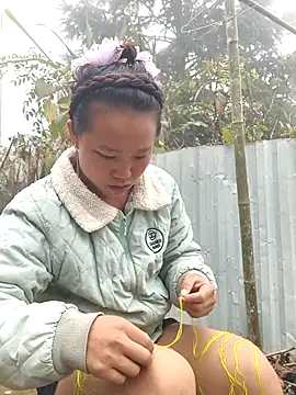 Snapshot of liu-liusexy chatting on December 15, 1:55 am liu-liusexy online show from December 15, 1:55 am