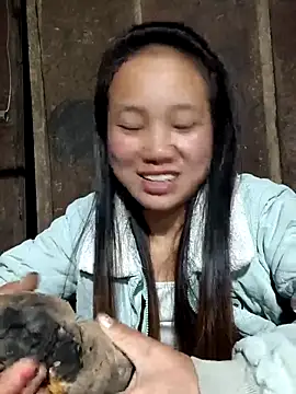 Snapshot of liu-liusexy chatting on December 15, 2:01 pm liu-liusexy online show from December 15, 2:01 pm