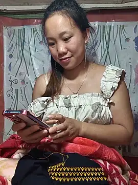 liu-liusexy online show from May 11, 4:04 pm