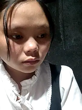 omiu-baby online show from February 2, 11:15 pm