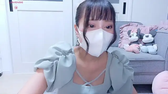 Snapshot of YURi_luv chatting on October 1, 10:09 am YURi luv online show from October 1, 10:09 am