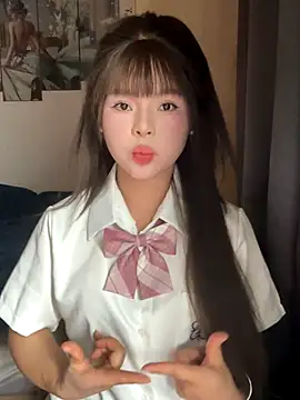 SarahBeii online show from November 18, 3:43 am