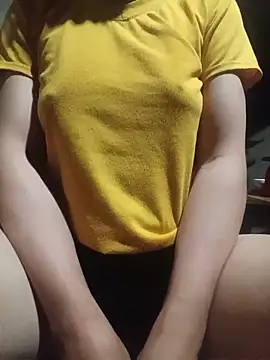 Snapshot of Phinminlisa chatting on May 19, 7:10 pm Phinminlisa online show from May 19, 7:10 pm