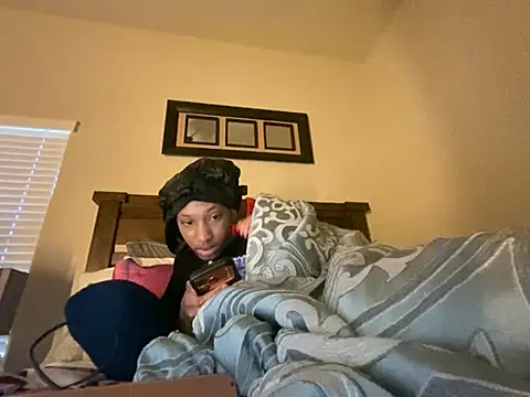 Brooke012 online show from March 3, 6:04 pm