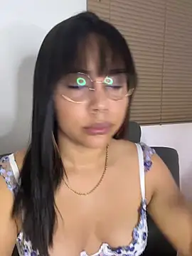 P A U L I N A  online show from February 27, 3:18 am