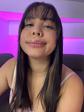 P A U L I N A  online show from June 8, 12:16 am