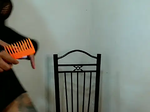 Theia22 online show from October 3, 7:37 pm