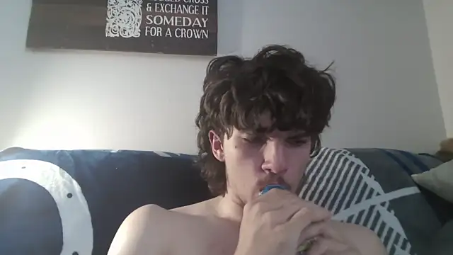 Snapshot of conradical18 chatting on October 2, 5:16 pm conradical18 online show from October 2, 5:16 pm