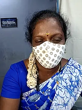 Snapshot of umashreetamil chatting on November 3, 4:50 am umashreetamil online show from November 3, 4:50 am