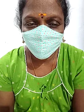 Snapshot of umashreetamil chatting on December 15, 2:56 pm umashreetamil online show from December 15, 2:56 pm