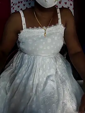 Snapshot of umashreetamil chatting on May 8, 5:39 pm umashreetamil online show from May 8, 5:39 pm