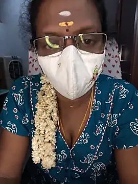 Snapshot of umashreetamil chatting on May 13, 2:46 pm umashreetamil online show from May 13, 2:46 pm