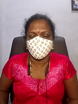 Snapshot of umashreetamil chatting on October 31, 2:19 am umashreetamil online show from October 31, 2:19 am