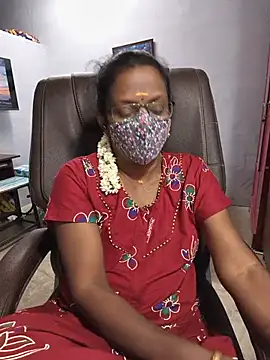 Snapshot of umashreetamil chatting on May 31, 5:08 pm umashreetamil online show from May 31, 5:08 pm