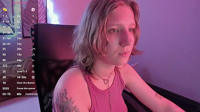 Hailey Foxy online show from December 4, 8:13 am