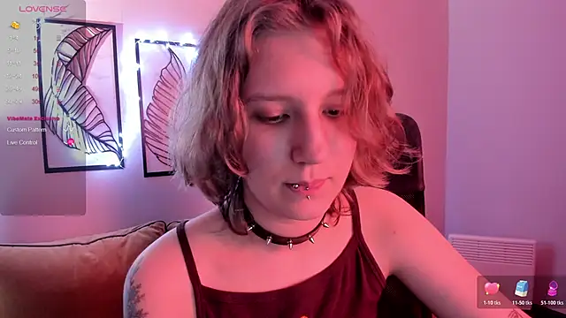 Hailey Foxy online show from October 28, 9:30 am