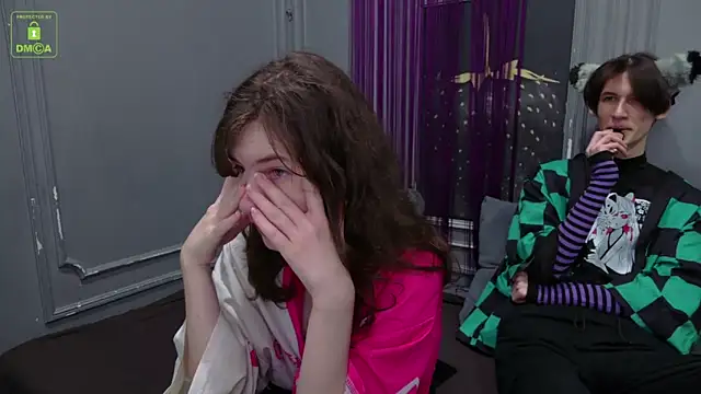 Snapshot of ViviaraNGendy chatting on September 17, 10:28 am ViviaraNGendy online show from September 17, 10:28 am