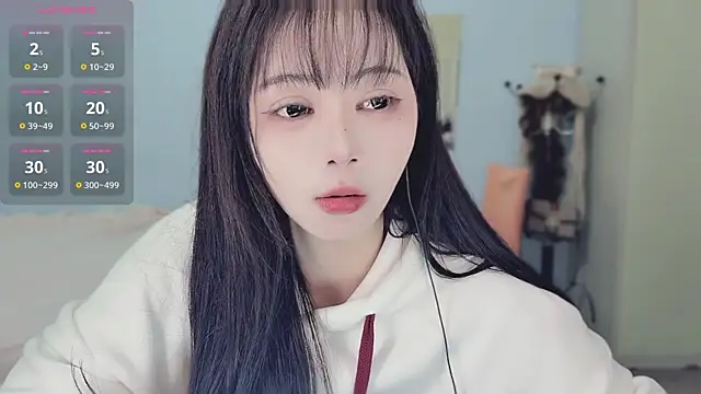 Sue101010 online show from January 17, 2:42 pm