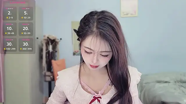 Sue101010 online show from December 18, 1:22 am